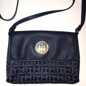 Tommy Hilfiger Crossbody Bag